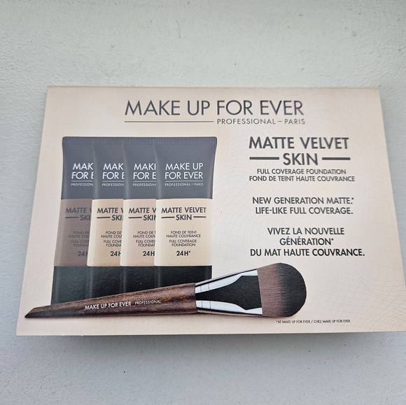Foundation Deluxe Sample Set - Picture 11 of 13
